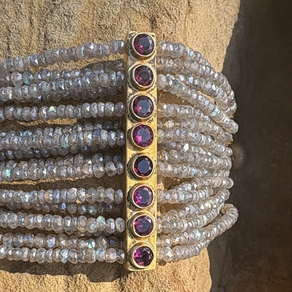 Elegant Gold and Silver Beaded Bracelet - Picture 3 of 3